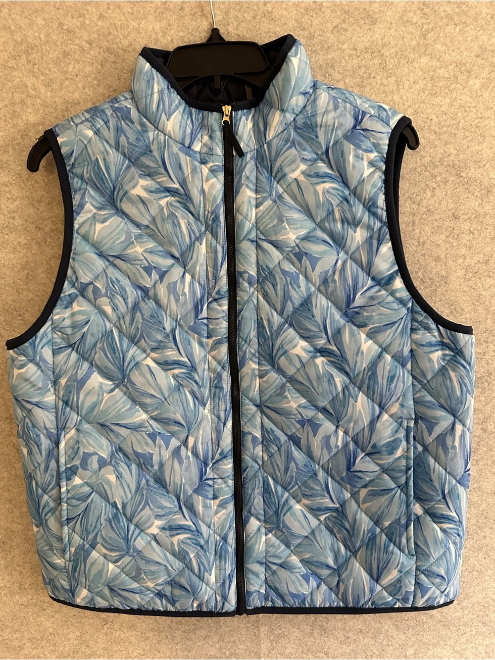 Stella Parker Light Blue Quilted Leaf-Print Puffer Vest